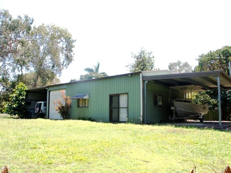 162 Miran Khan Drive, Armstrong Beach QLD 4737