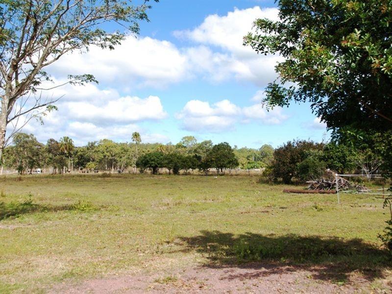 54 Hans Christian Street, Sarina QLD 4737