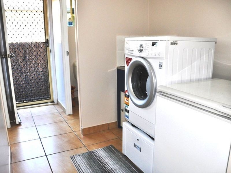 20 Brooksfield Drive, Sarina Beach QLD 4737