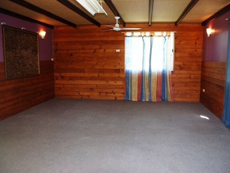 65 Zelma Street, Grasstree Beach QLD 4740