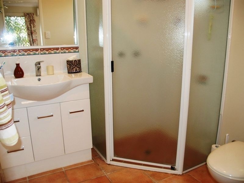 104 Rasmussen Ave, Salonika Beach QLD 4740