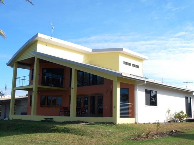 33 Westcott Avenue, Campwin Beach QLD 4737