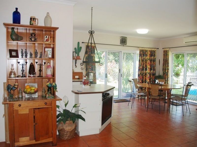 10 Sichter Street, Sarina QLD 4737