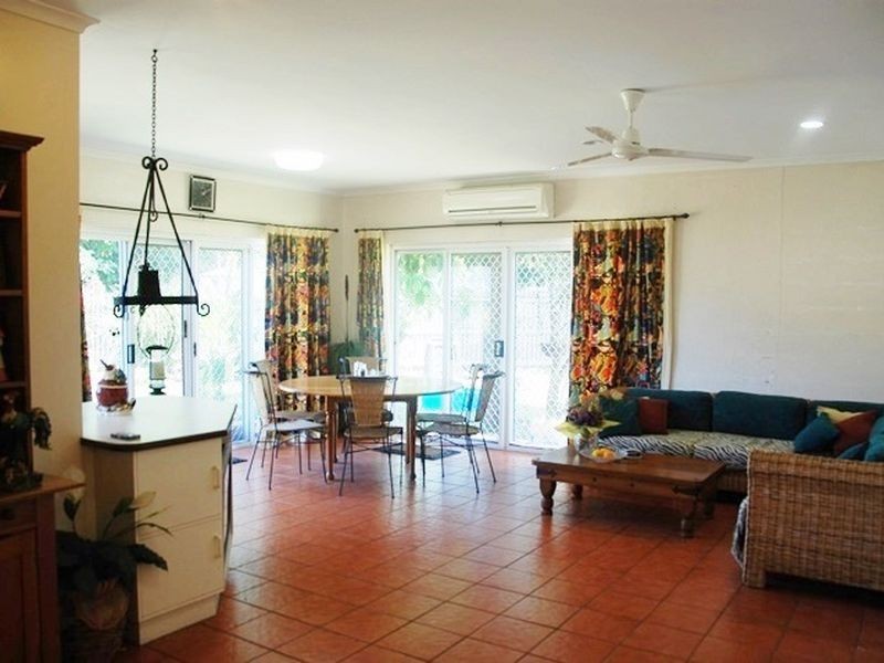 10 Sichter Street, Sarina QLD 4737