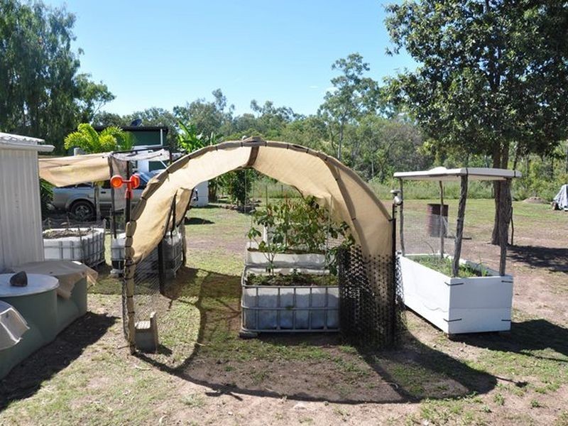82849 Bruce Highway, Clairview QLD 4741