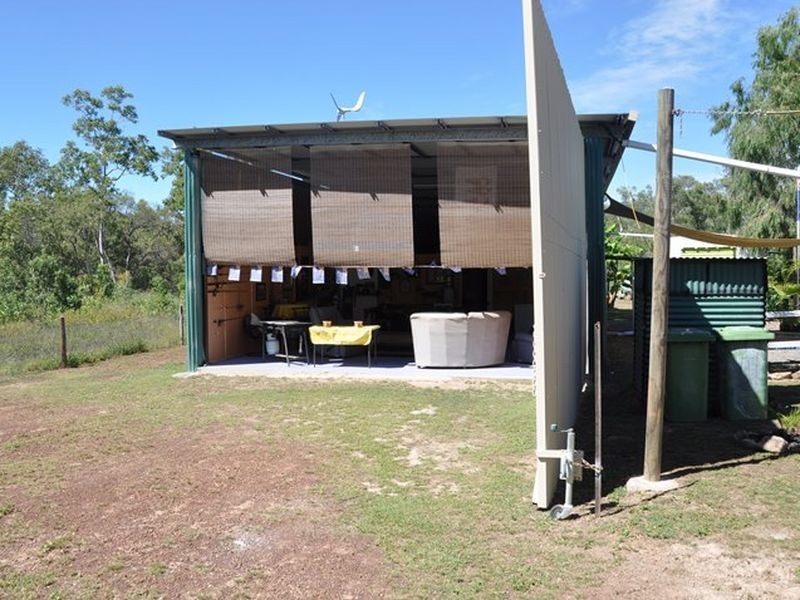 82849 Bruce Highway, Clairview QLD 4741