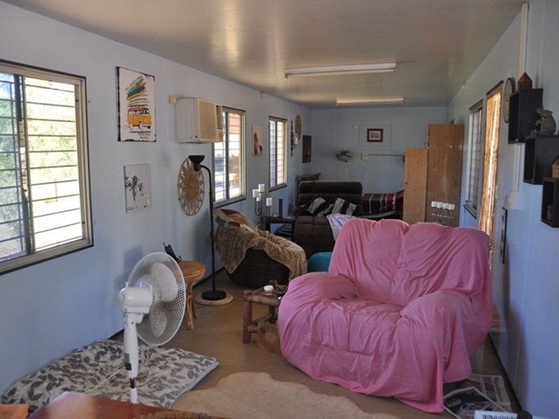 82849 Bruce Highway, Clairview QLD 4741