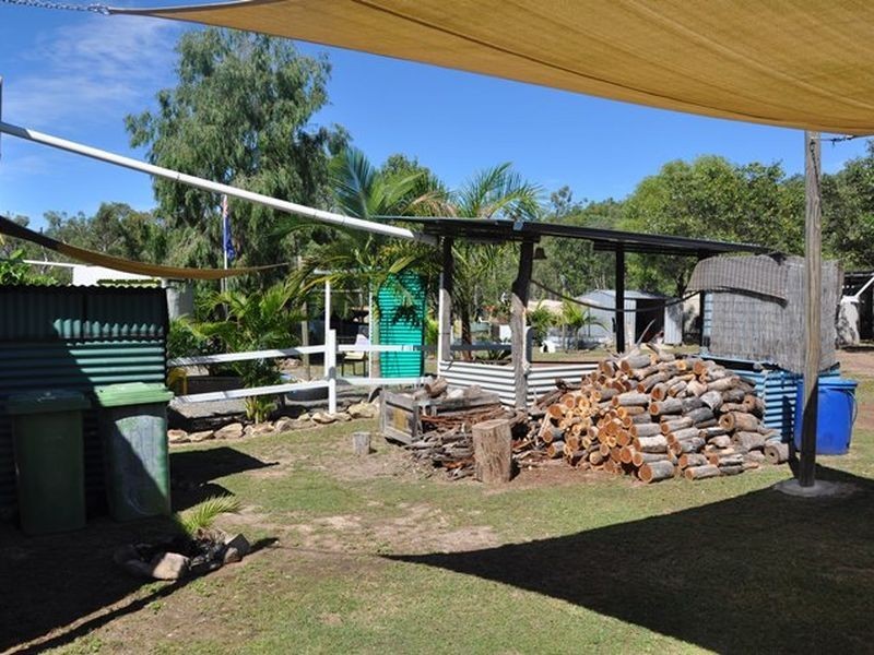 82849 Bruce Highway, Clairview QLD 4741