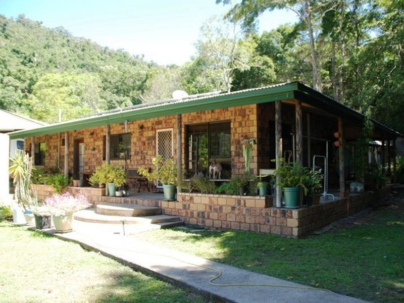 227 Tara Creek Road, Sarina QLD 4737
