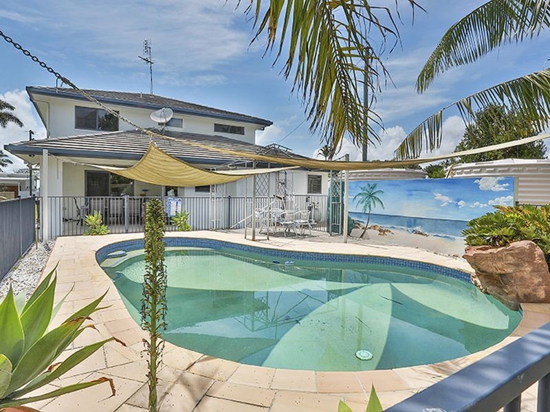 17 Melba Street, Armstrong Beach QLD 4737