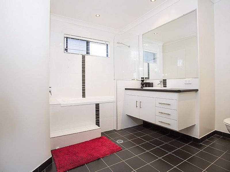 17 Melba Street, Armstrong Beach QLD 4737