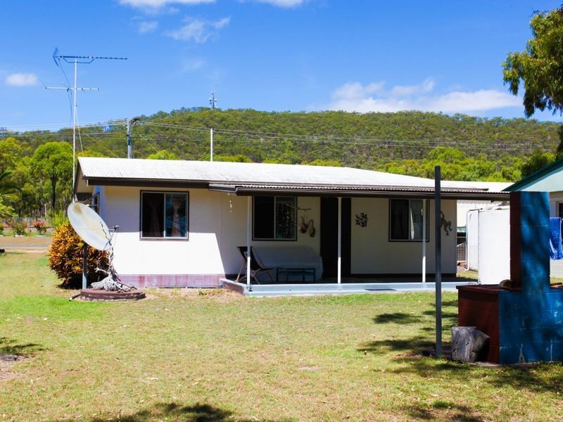 95 Colonial Drive, Clairview QLD 4741