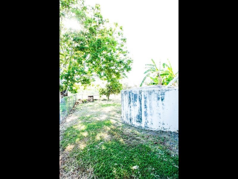 6 Railway Parade, St Lawrence QLD 4707