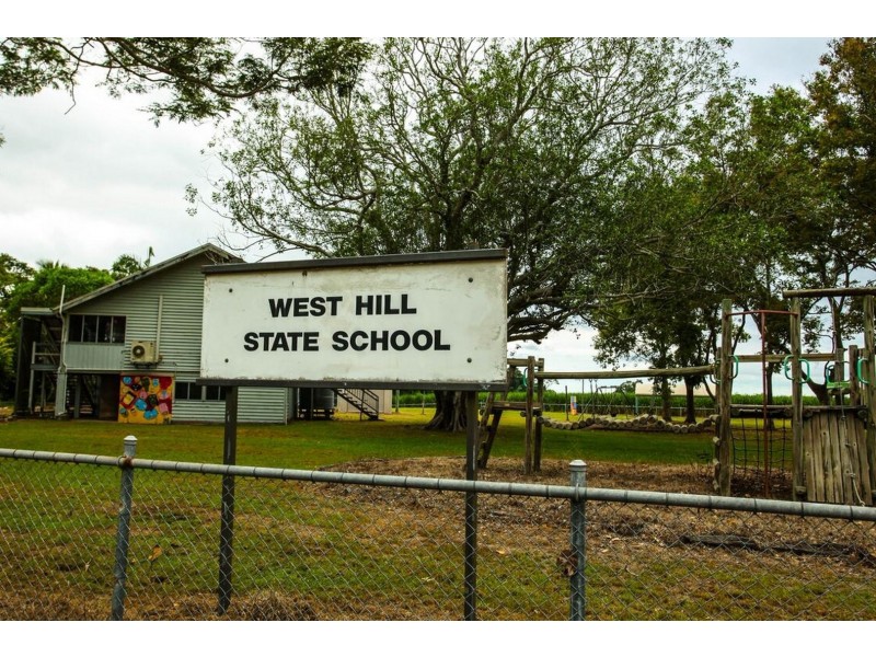 14 West Hill Road, Carmila QLD 4739