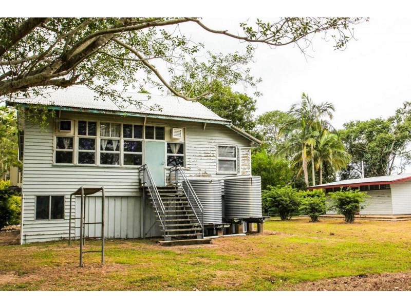 14 West Hill Road, Carmila QLD 4739