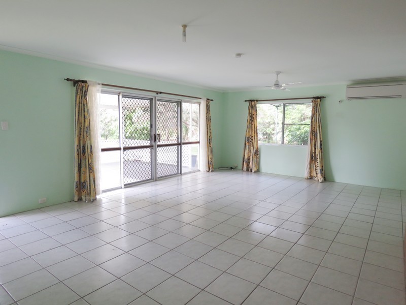 41 Crescent Street, Armstrong Beach QLD 4737