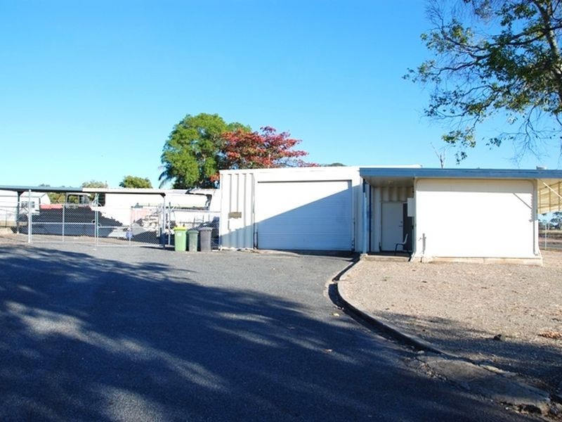 42 Lee Street, Sarina QLD 4737