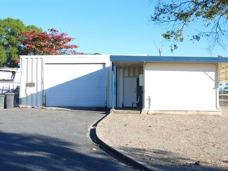 42 Lee Street, Sarina QLD 4737