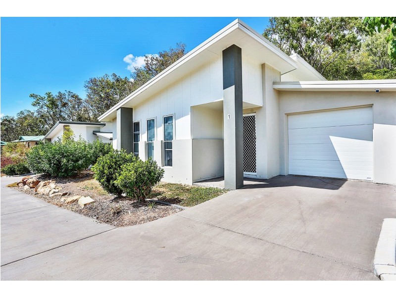 Unit 1/86 West Street, Sarina QLD 4737