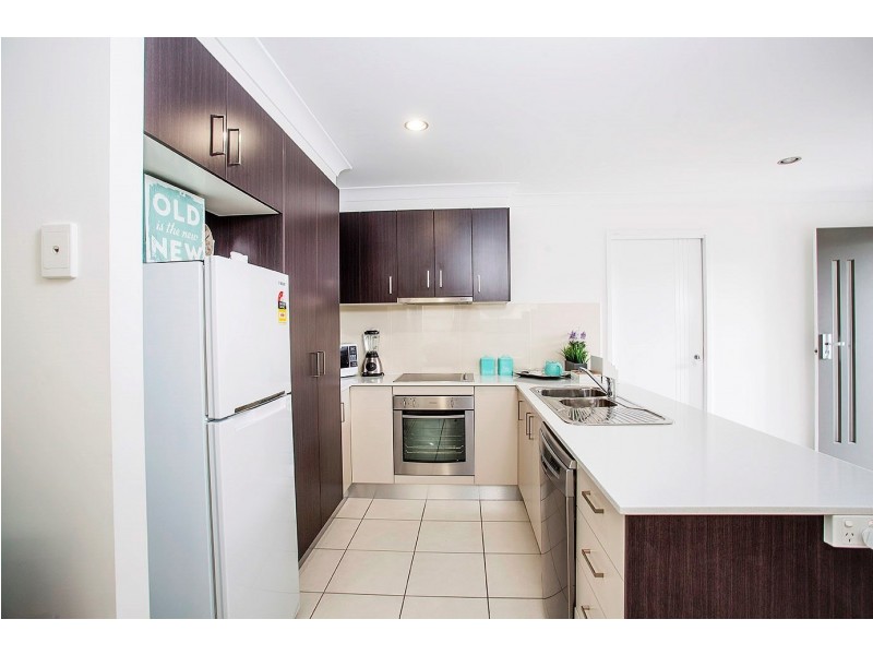 Unit 1/86 West Street, Sarina QLD 4737