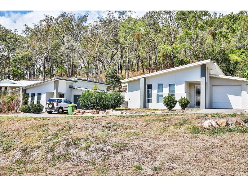 Unit 1/86 West Street, Sarina QLD 4737