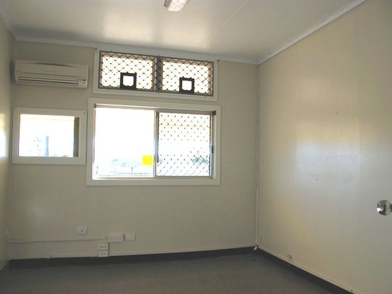 1/42 Lee Street, Sarina QLD 4737