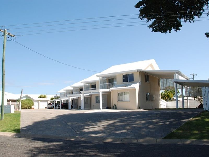 Campwin Beach QLD 4737