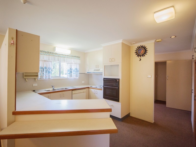 12 Lagoon Street, West Mackay QLD 4740