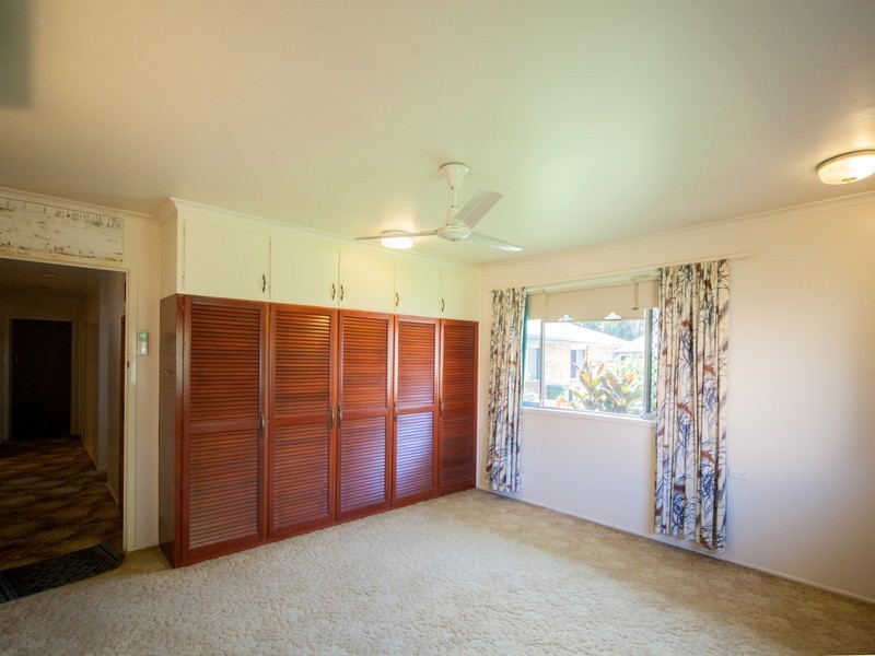 12 Lagoon Street, West Mackay QLD 4740