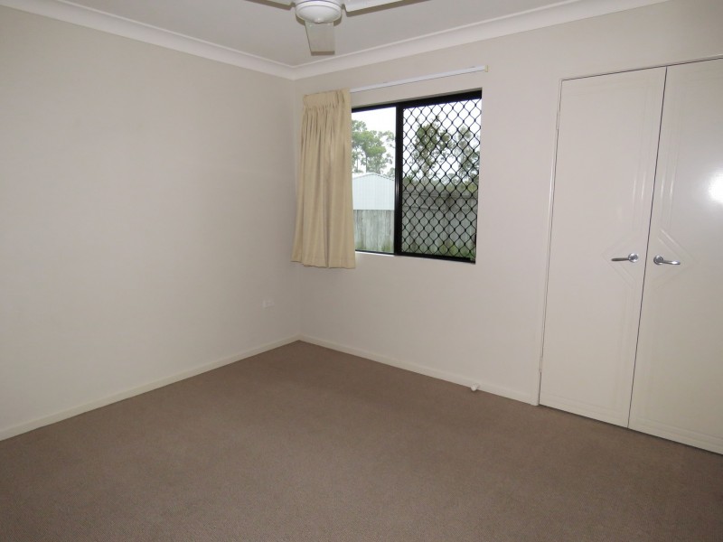 Unit 3/1 Golf Course Rd, Sarina QLD 4737