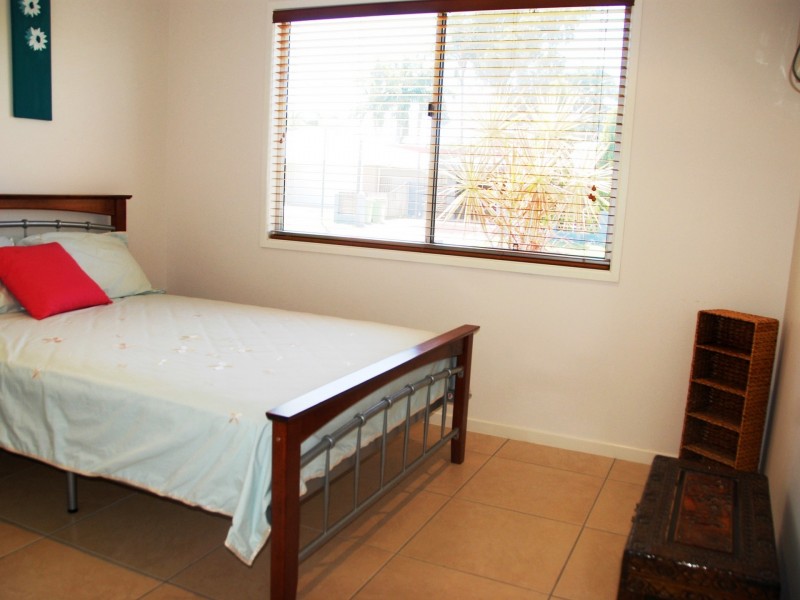 6 Rasmussen Court, Armstrong Beach QLD 4737