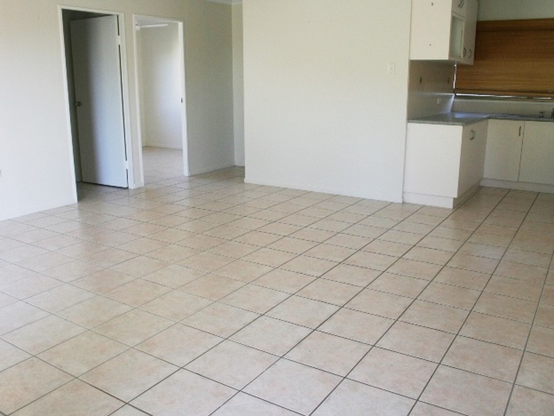 Unit 2/3 Carey Street, Hay Point QLD 4740