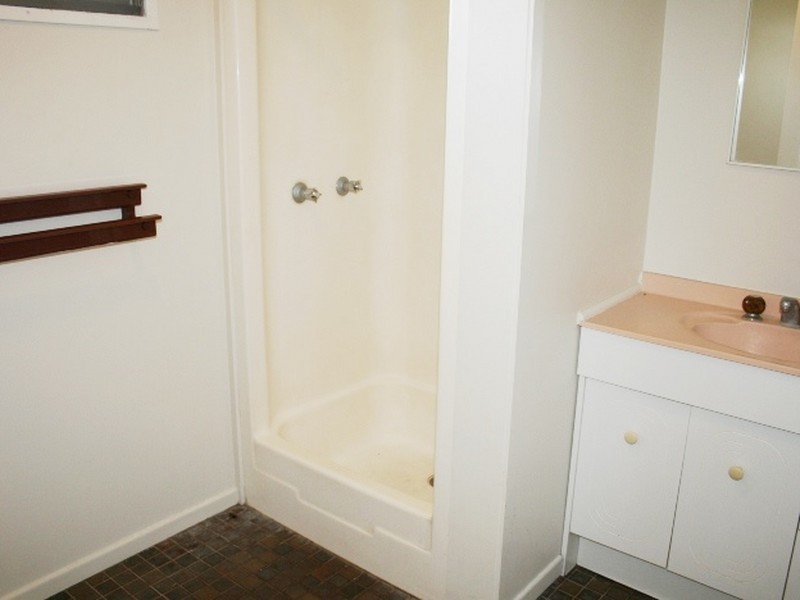 Unit 2/3 Carey Street, Hay Point QLD 4740