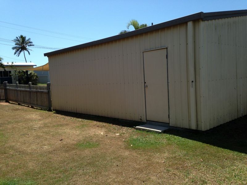 Unit 2/3 Carey Street, Hay Point QLD 4740