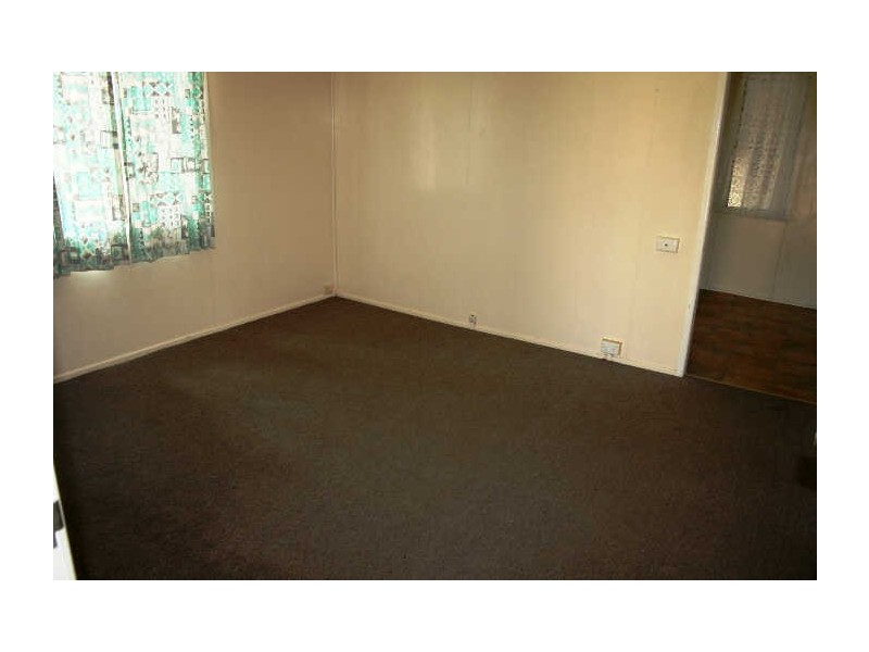 39 Beach Road, Sarina QLD 4737