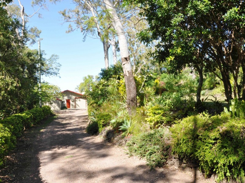 33 Cilla Hill Court, Sarina Beach QLD 4737