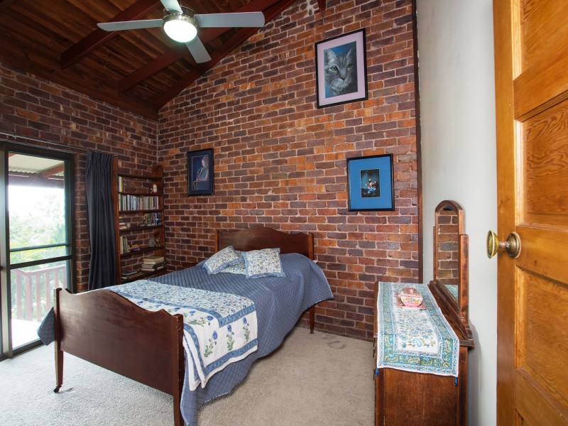 33 Cilla Hill Court, Sarina Beach QLD 4737