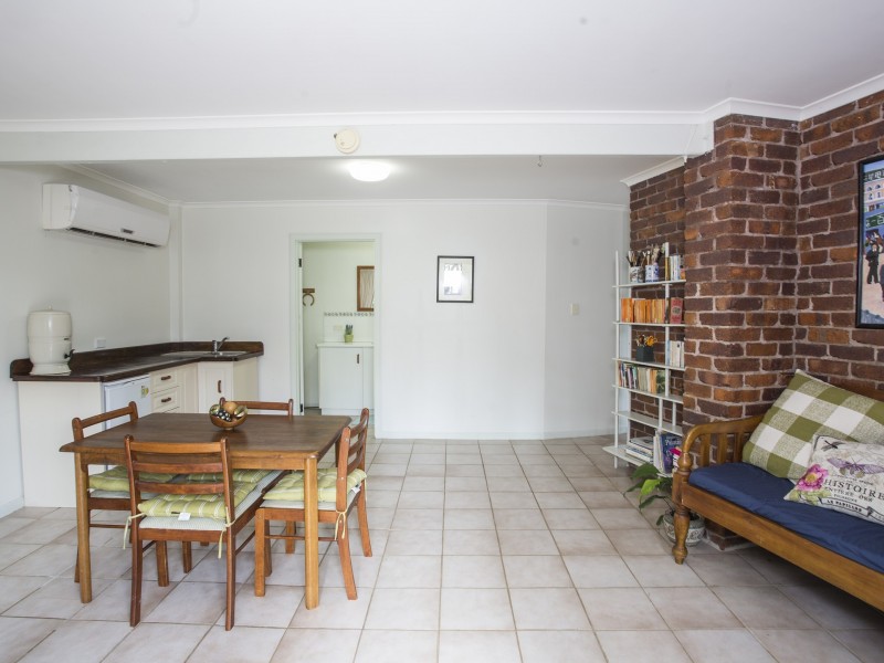 33 Cilla Hill Court, Sarina Beach QLD 4737