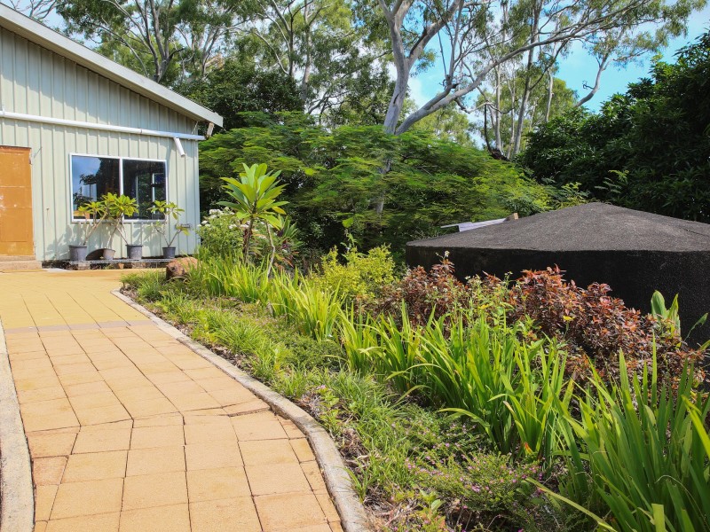 33 Cilla Hill Court, Sarina Beach QLD 4737