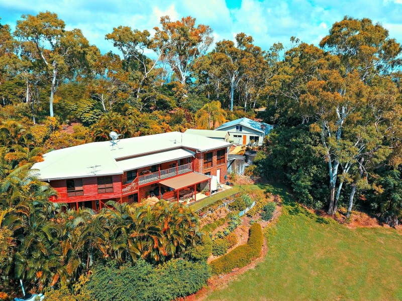 33 Cilla Hill Court, Sarina Beach QLD 4737