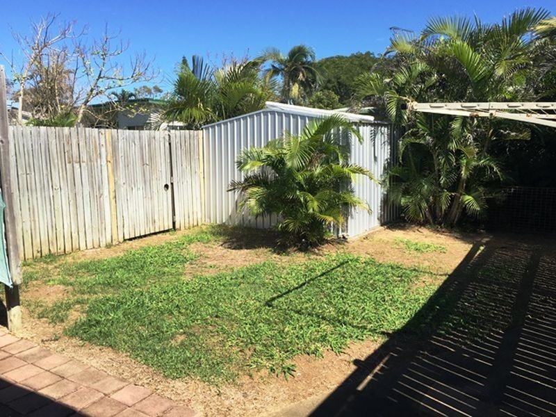 2/36 The Esplanade, Grasstree Beach QLD 4740