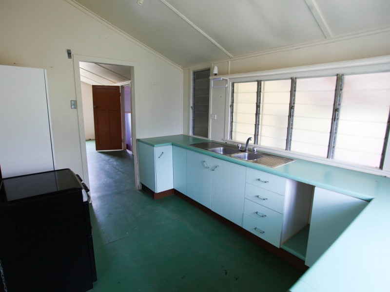 1342 St Lawrence Croydon Road, St Lawrence QLD 4707