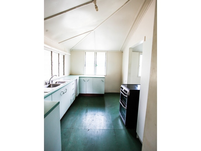 1342 St Lawrence Croydon Road, St Lawrence QLD 4707