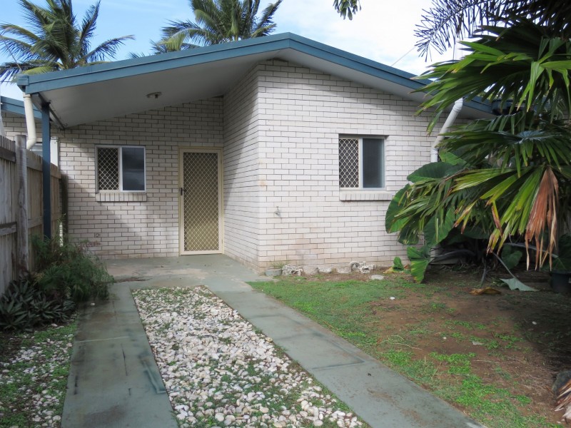 Unit 4/47 Owen Jenkins Drive, Sarina Beach QLD 4737