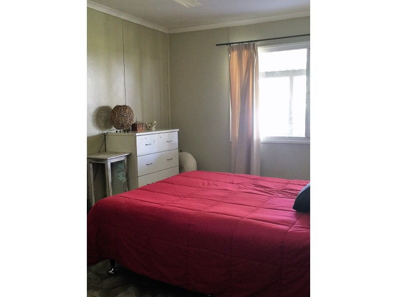 8 Kataryn Avenue, Grasstree Beach QLD 4740