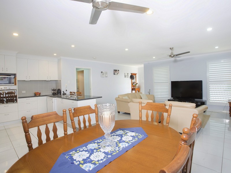 42 Pacific Avenue, Sarina QLD 4737