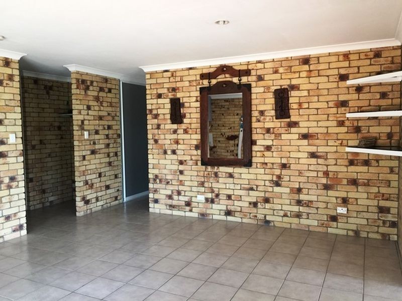 38 Collins Avenue, Sarina QLD 4737