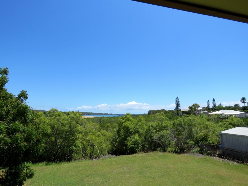 10 Morris Street, Campwin Beach QLD 4737