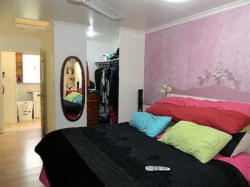 27 Ceder St, Hay Point QLD 4740