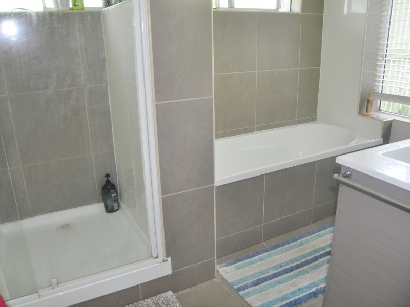 27 Ceder St, Hay Point QLD 4740